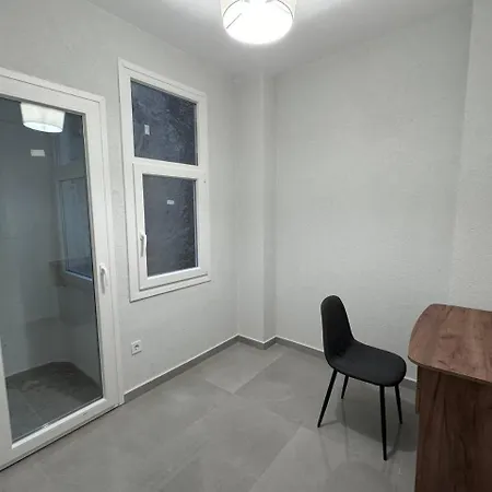 Φωτεινό διαμέρισμα κοντά στο κέντρο τησ Θεσσαλονίκης * Thessaloniki