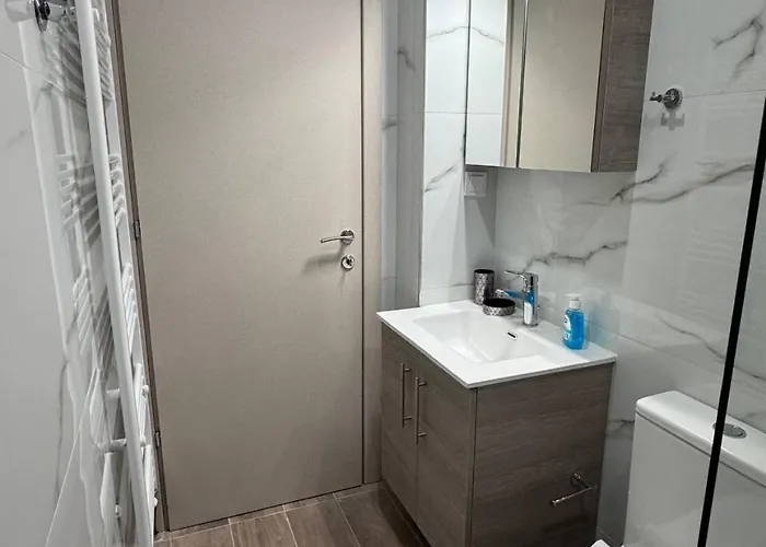 φωτεινό κοντά στο κέντρο τησ θεσσαλονίκης Apartment *